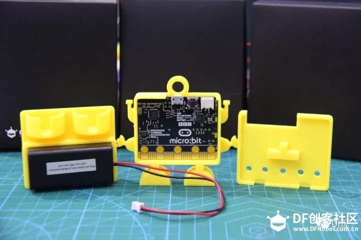 [微课]小米趣玩BBC micro:bit 14 布尔的爱心小夜灯图1